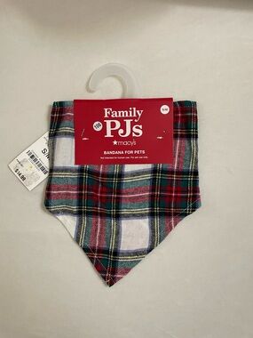 Family Pj’s Macy’s Brand Red Green Plaid PET  Bandana Size S/M NWT Dog bandana